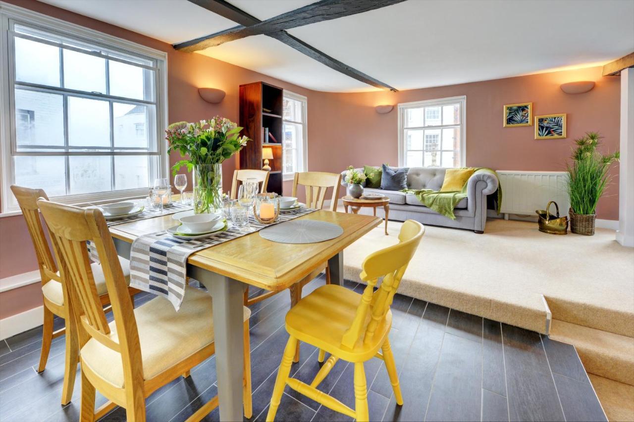 The Butter Market Overlook - An Exquisite Getaway! Apartment